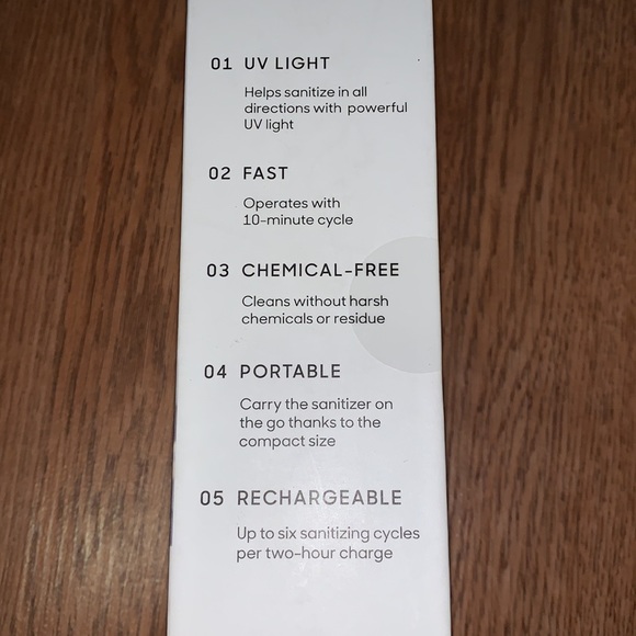 Sanitizing UV Travel Lamp - Picture 5 of 13